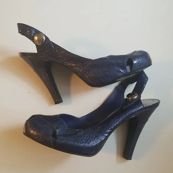 BCBG Slingbacks - Picture 2 of 7